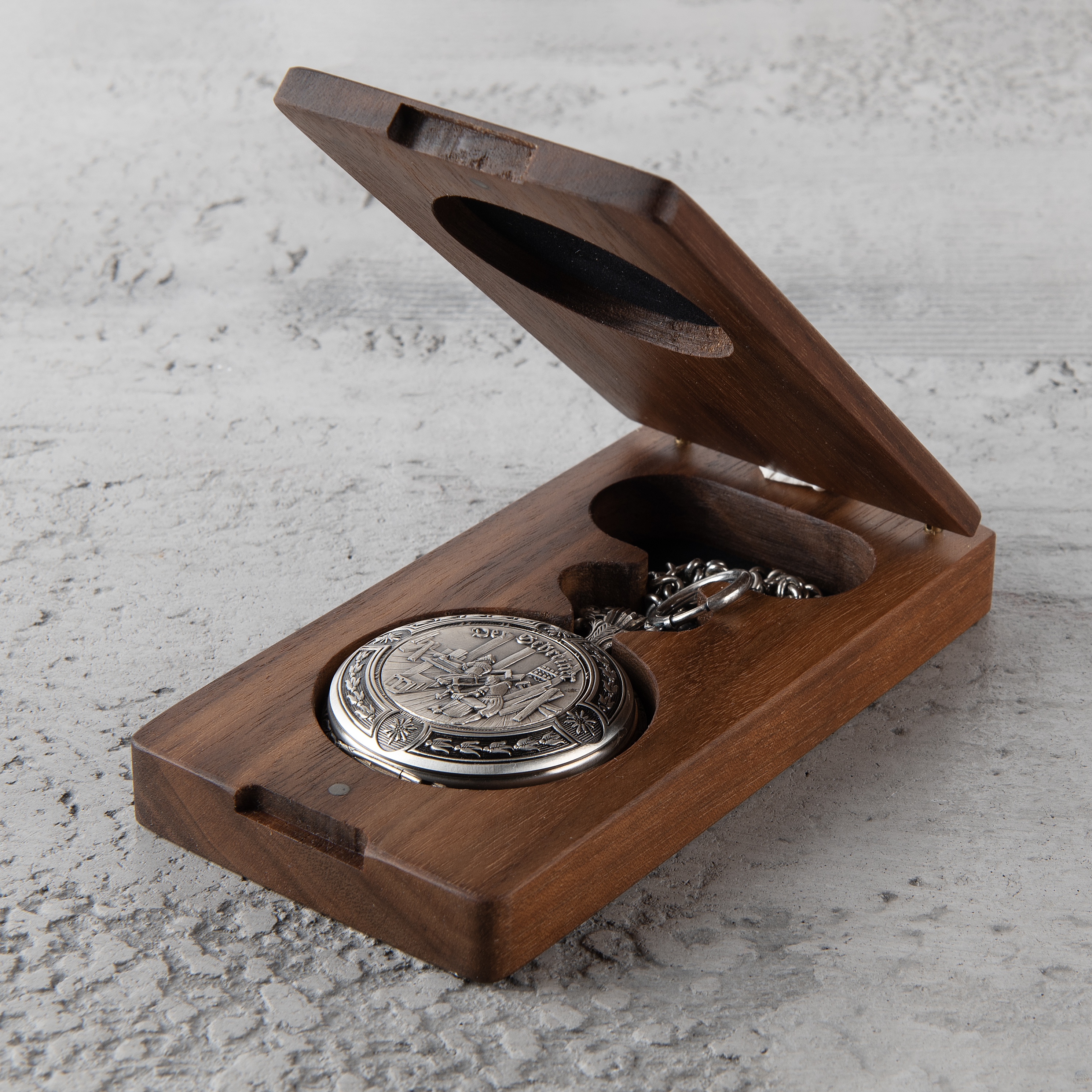 Carpenter pocket watch  with watch chain in wooden box